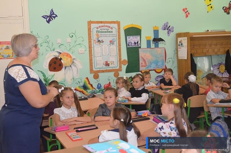Зарплати глобинських вчителів збільшуватимуться протягом 2021 року