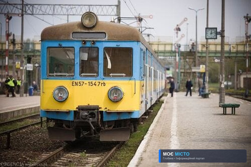 У Польщі українка три кілометри бігла за поїздом, де лишилися її діти
